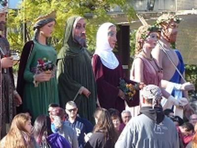 La XXXII trobada de gegants i la pedalada popular, plats forts del primer diumenge de Festa Major