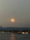 📸 Salou s’‘eclipsa’: milers de persones miren al cel per viure un moment històric