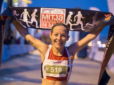 Jordi Garcia i Katherine Chaplin, vencedors de la 15a Mitja Marató de Salou