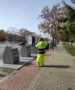 L’Ajuntament de Salou incrementa el servei d’hidroneteja a la via pública per garantir la millor qualitat sanitària