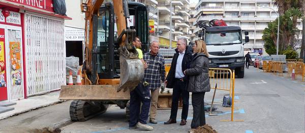 Salou executa el projecte de millora de la vorera del carrer Rioja i Barbastre