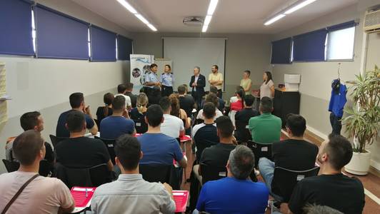 Avui s’ha dut a terme l’inici del curs de formació impartit per l’Institut de Seguretat Pública de Catalunya a la caserna de policia de Salou