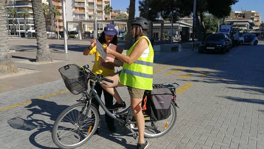 La Policia Local de Salou presenta una nova campanya de conscienciació per la conducció correcta i segura de bicicletes