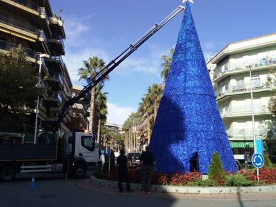 Salou s’il·lumina per donar la benvinguda al Nadal