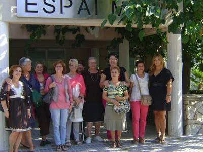 Acció Social clausura un taller gratuït de cura de la pell i automaquillatge adreçat a les dones