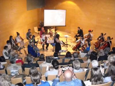 Càritas recull aliments en un concert benèfic a Salou
