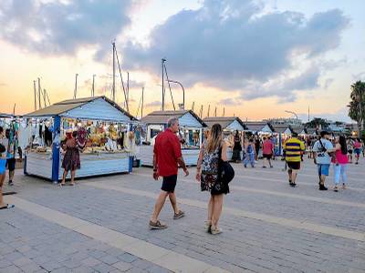Creativitat a peu de carrer: arriben els mercats d'artesania d’estiu a Salou