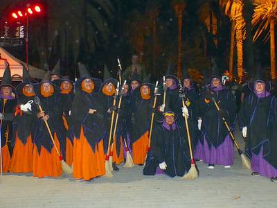 📸 GALERIA: Les Bruixes Latemó de Salou celebren, en gran, el seu 20è aniversari