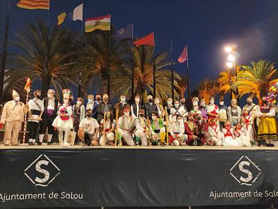 El 1r Congrés Internacional de Ball de Bastons i la 46a Trobada Nacional de Ball de Bastons de Catalunya fan història a Salou, amb la participació de més de 2.000 persones