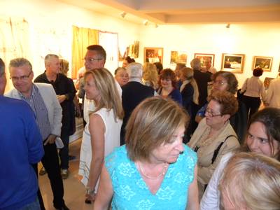 El grup de Dones inaugura la vint-i-dosena mostra de treballs artesanals al Club Nàutic