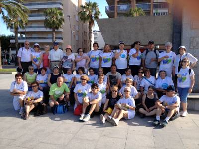 El grup de gent gran de ‘Pas a Pas’ de Reus camina des de Salou a Cambrils