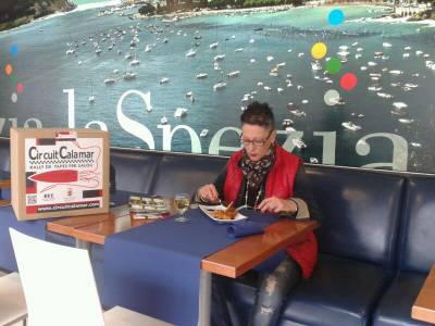 El primer cap de setmana de “Circuit Calamar, Rally de tapes per Salou” tanca amb un balanç positiu tant pels restauradors, com pel públic participant