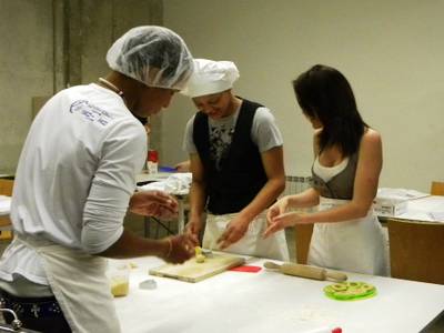 Els alumnes de la UEC comencen el curs ‘Iniciació a les tècniques de cuina II”