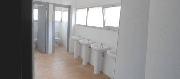 Ensenyament finalitza la reforma dels lavabos d’infantil de l’escola Santa Maria del Mar