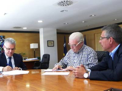Es renova el programa ‘Acosta’t al mar’ per promocionar la vela entre els alumnes de Salou