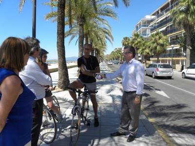 Finalitzen les obres del nou Carril de Convivència per vianants i ciclistes al Passeig Miramar
