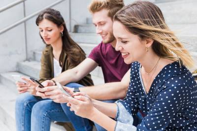 Gairebé 2.500 persones ja segueixen l’actualitat de Salou a través de WhatsApp
