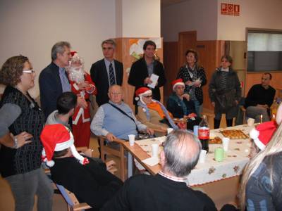 L’Ajuntament de Salou, al costat de les persones afectades per la malaltia d’alzheimer, els seus familiars i cuidadors