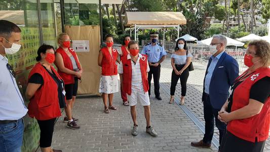 L’Ajuntament de Salou i Creu Roja inicien la labor diürna de sensibilització COVID-19 al carrer, amb una desena de persones voluntàries