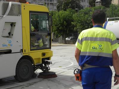 L’Ajuntament de Salou intensifica la neteja al municipi amb l’arribada de la temporada alta
