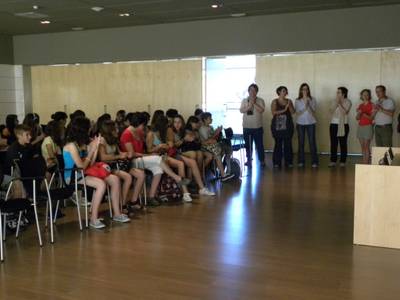L’Ajuntament de Salou rep 25 alumnes d’Elna que visiten la ciutat