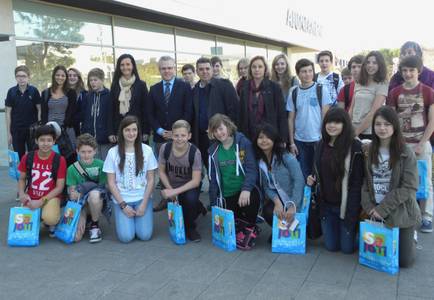 L’alcalde dóna la benvinguda a 25 alumnes d’intercanvi de l’escola anglesa St Bart’s