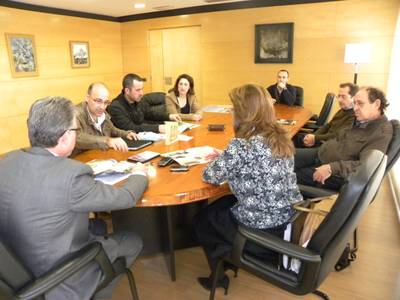 L’alcalde rep la nova junta del Club de vehicles clàssics de Salou