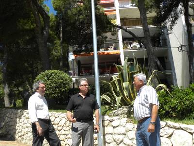 L’Alcalde visita el Cap Salou, finalitzades les obres de modernització urbanística