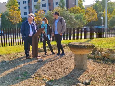 L’alcalde visita el jaciment arqueològic de la Vil·la romana de Barenys, que formarà part del projecte ‘Un passeig per la Història de Salou’