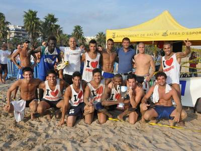 L’equip de ‘La Cage-Pachito’ guanya la XXIX edició del torneig de futbol platja