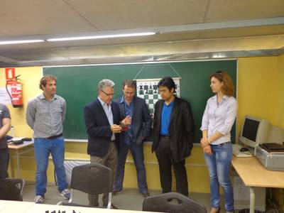 L’escola Escacs Salou rep la visita del Gran Mestre Hikaru Nakamura
