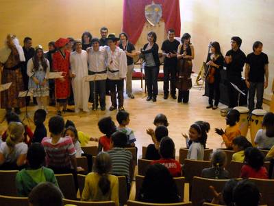 L’Escola Municipal de Música de Salou mostra als alumnes de primària el seu treball del dia a dia