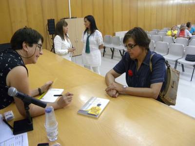 L’escriptora Gemma Lienas, a la conferència inaugural del curs de l’IES Jaume I