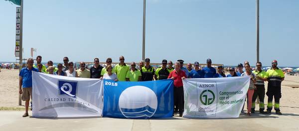 La Bandera Blava, les Q de qualitat i les ISO 14,001 ja onegen a les platges del municipi