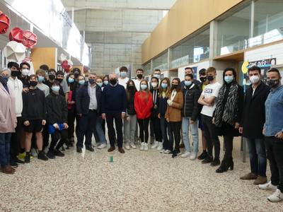 La mostra itinerant 'El litoral de Salou' arriba a l'Escola Elisabeth