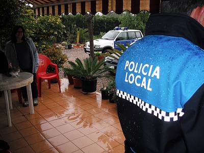 La_Policia_Local_de_Salou_fent_patrulles_de_proximitat_per_les_masies.JPG