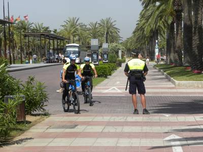 La Policia Local munta un dispositiu especial de trànsit a Salou durant el pas de la Volta Ciclista a Espanya