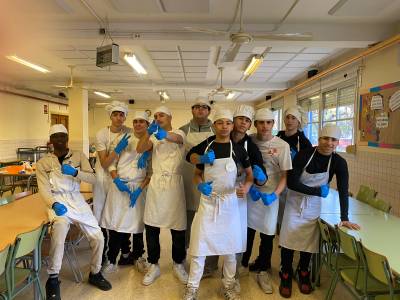 La UEC Salou porta la tradició i l'aprenentatge a les escoles amb el "Taller entre Nosaltres"