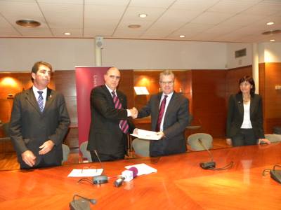 L'Ajuntament signa un conveni de col·laboració amb la URV per oferir formació universitària