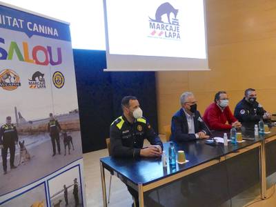 L'alcalde Pere Granados acomiada els agents participants a les I Jornades Nacionals de Guies Canins de policies locals