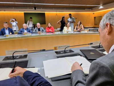 🎥 L'alcalde proposa al ministre solucions per reduir l’impacte dels nous controls aeroportuaris