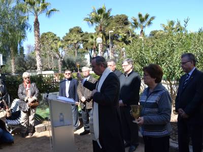 L'arquebisbe de Tarragona i l'alcalde de Salou inauguren la nova seu de Cáritas Salou