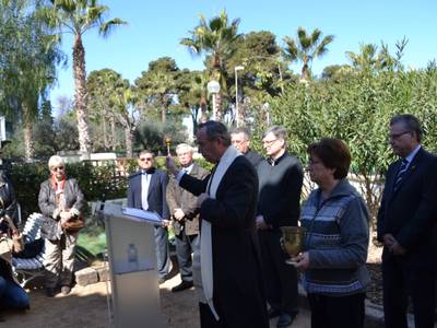 L'arquebisbe de Tarragona i l'alcalde de Salou inauguren la nova seu de Cáritas Salou