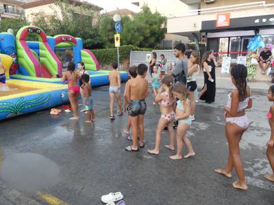 Les festes de Barenys-Platja de Ponent de Salou posen en valor la cohesió del teixit veïnal