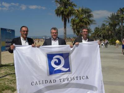 Les platges de Salou renoven la bandera Q per segon any consecutiu