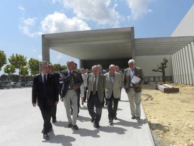 L'expresident de la Generalitat Jordi Pujol visita l'Escola Internacional a Salou
