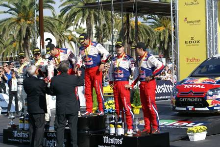 Loeb s’alça de nou com a vencedor al podi del Ral.li de Catalunya