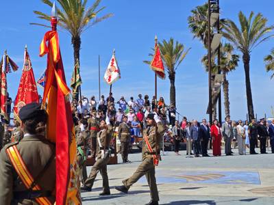 Més de 200 persones han jurat bandera a Salou