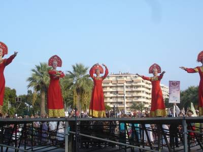 Més de 200 russos celebren el Festival Artístic UNOST a Salou