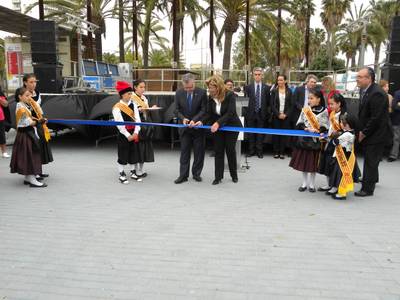 Més de trenta associacions de Salou es concentren a la segona edició de la fira d’entitats